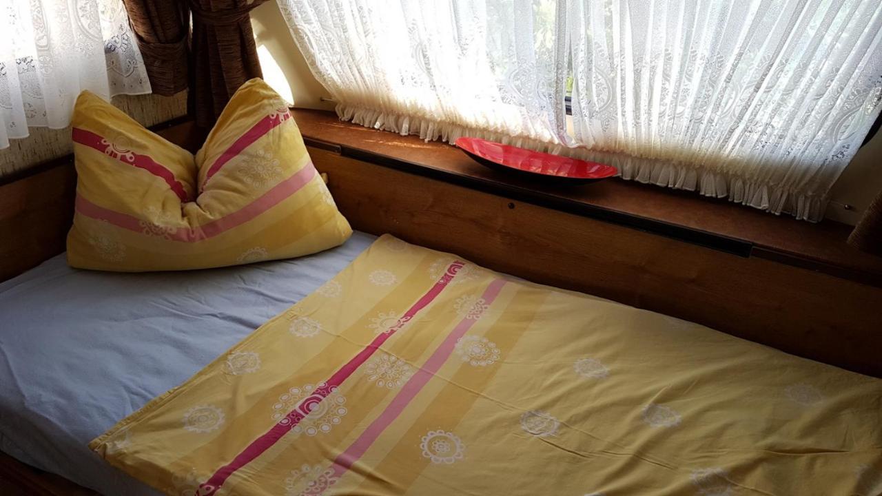 Wohnwagen Hotel Cava dʼAliga Kültér fotó